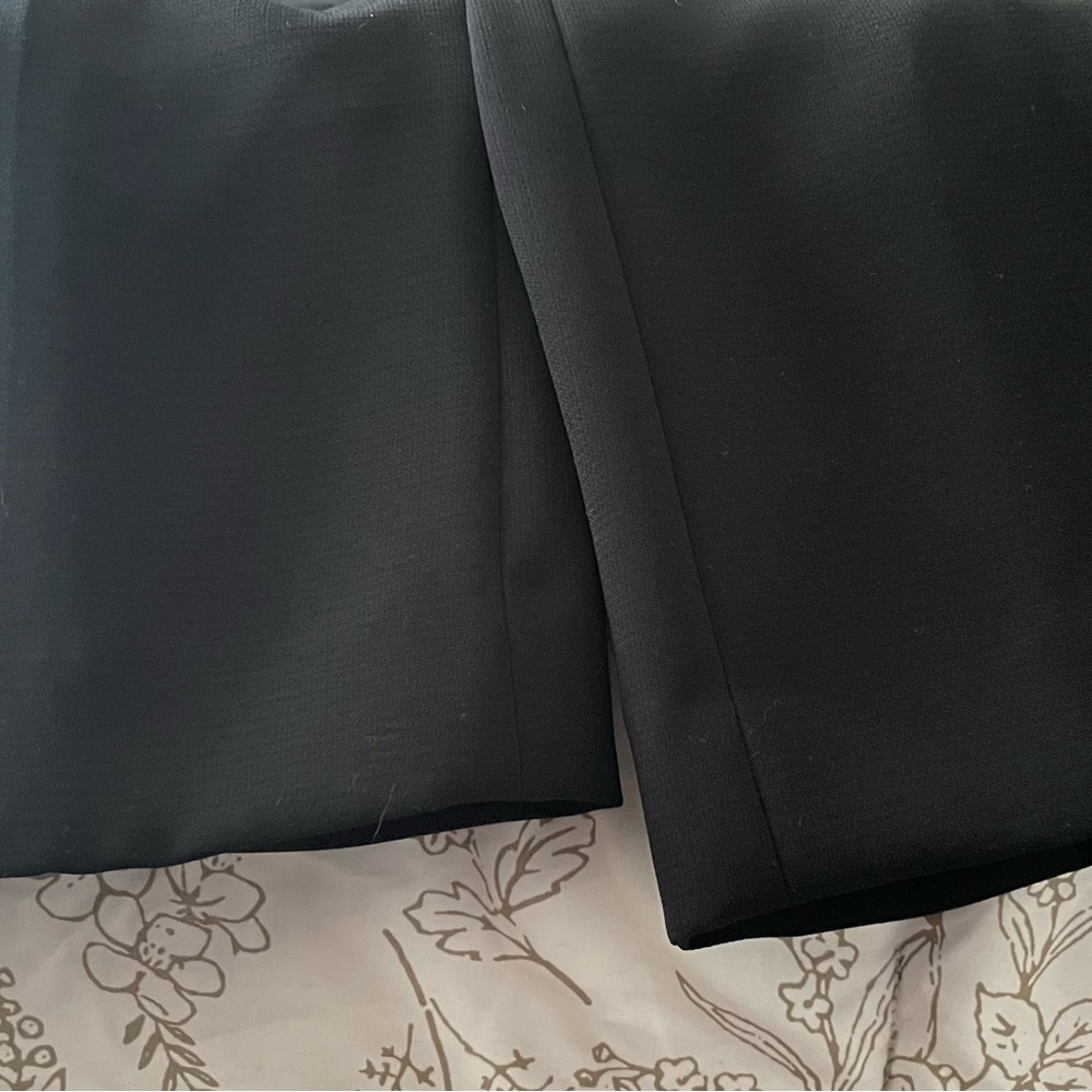 Tahari Black Straight Leg Pants Versatile Elegance - Picture 6 of 7